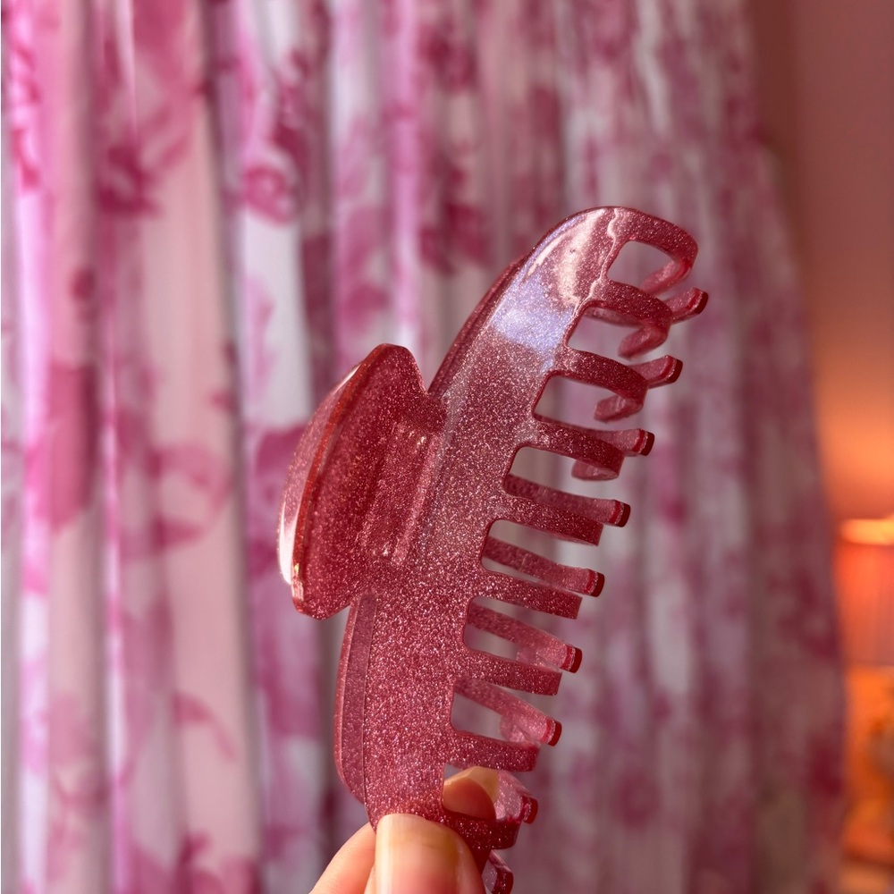 Sparkly pink hair clip NWOT
